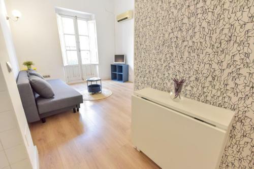 New! Bohemian Center Apartment