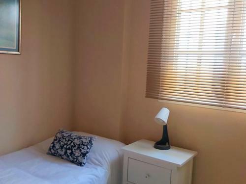 Apartamento Junto A La Calle Betis: El Coraz�n de Triana