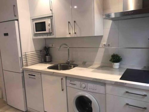 Apartamento En Triana: Junto San Jacinto Parking Opcional