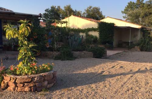 Bed & Breakfast Le Mas Du Rouquan