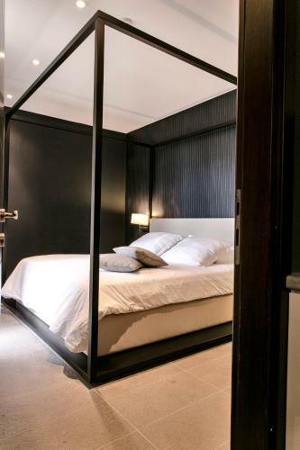 Hotel 12 Months Luxury Resort
