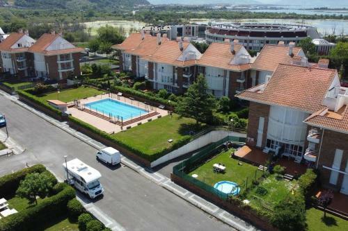Apartamento Casa Playa Berria/santo�a