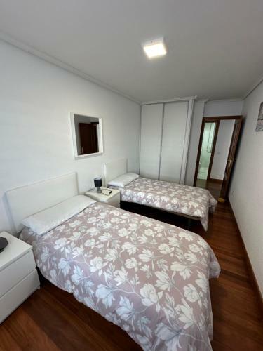 Apartamento Cerca de La R�a Con Parking Incluido By Insidehome