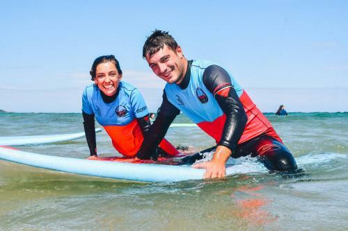 Hostal Escuela De Surf Waves Sound