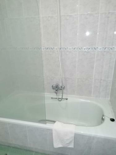 Apartamento Urbanizaci�n Privada. Piscinas. Tenis