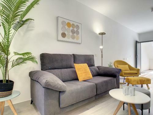 Elisa Beach Apartment - 8209