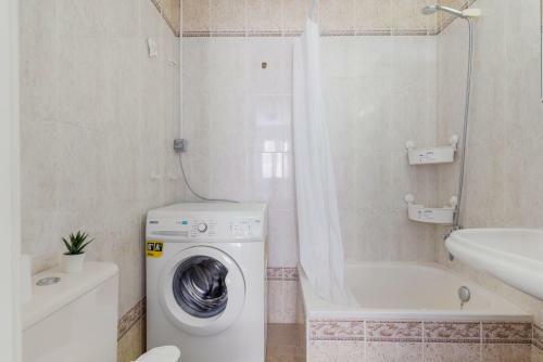 Apartamento Urban Nest With Pool In Fuengirola - Ref 216