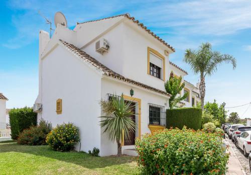 Apartamento La Campana Townhouse With Pool Ref 222