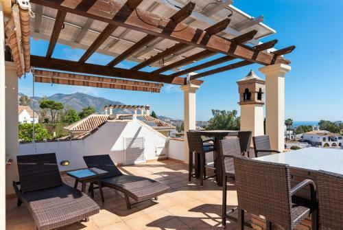 Villa Breathtaking Mansion With Pool - Ref 85