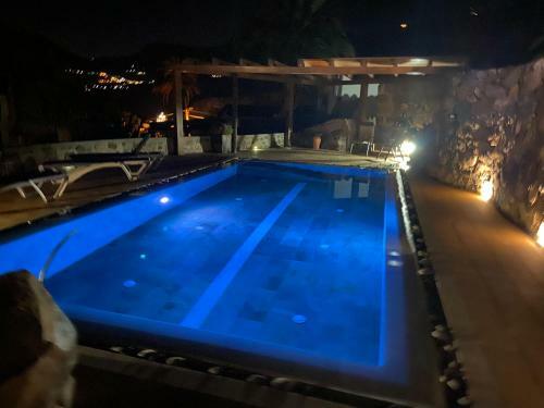 La Casa Vieja De La Monta�a