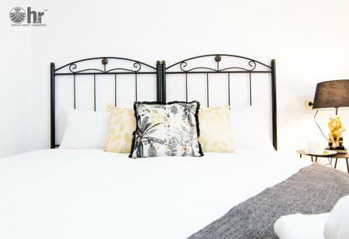 Entire Apartament 1 Minute From The Historical Center