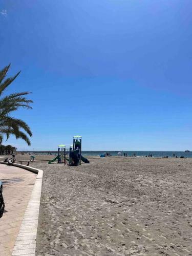 Apartamento Con Preciosas Vistas A Pie De Playa