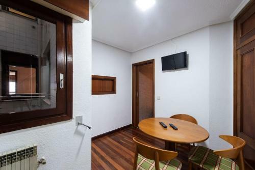 Apartamento A 10 Mn De Playas, Avenida Principal De Santander