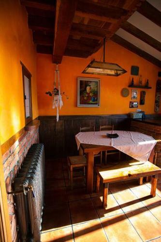 Casa Independiente Con Chimena, Jard�n Y Barbacoa