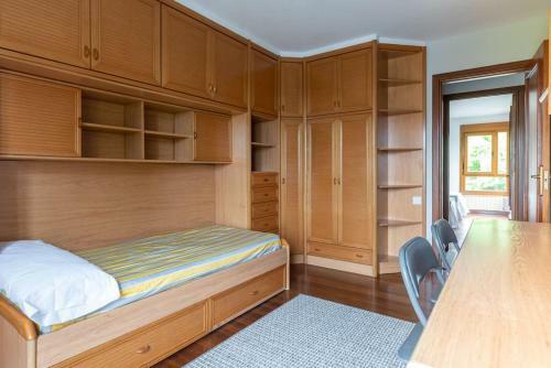 Apartamento Playa Del Sardinero Con Parking