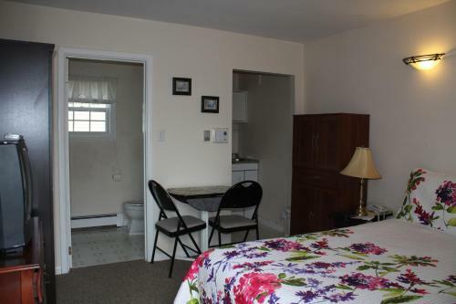 Capeway Motel