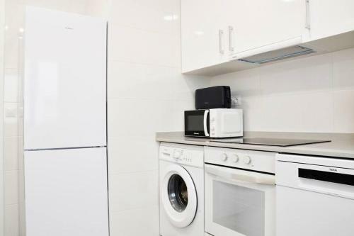 Nuevo Apartamento de 3 Dormitorios En Calle Alta