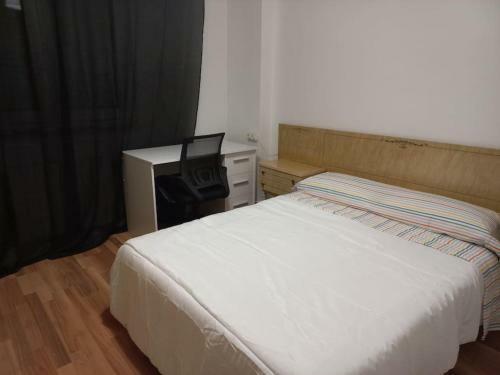 Apartamento En Santander Soleado Y Con Terraza.