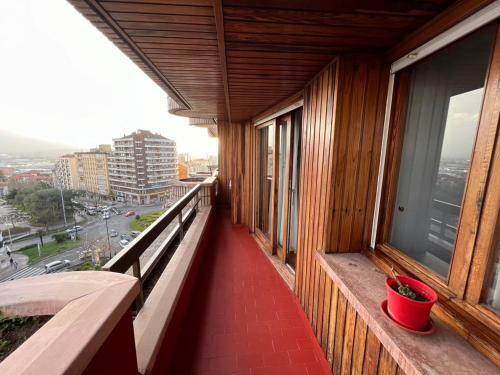 Apartamento Luminoso Piso Grande Con Garaje En El Centro.