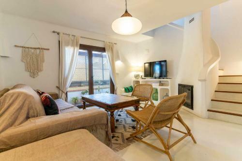 Rentafive Nuevo Villa Ibicenca Piscina