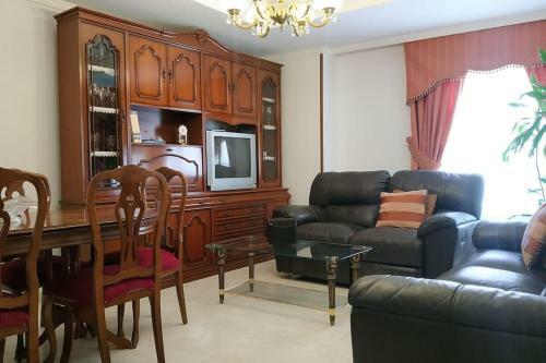 Apartamento Piso Espacioso En El Centro Con Plaza De Garage