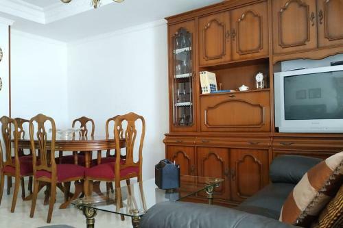 Apartamento Piso Espacioso En El Centro Con Plaza De Garage