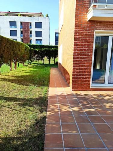 Apartamento Bajo Con Jard�n Privado