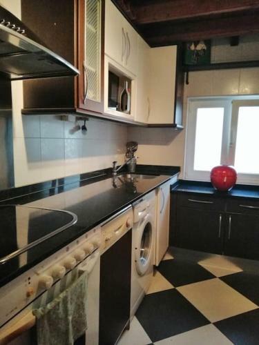 Apartamento Centro-bah�a De Santander. Wifi
