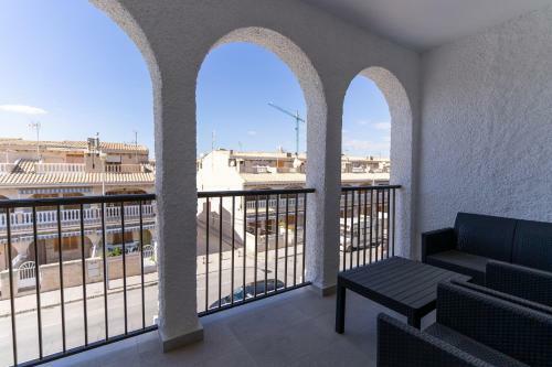 Rentafive Gran Casa Reformada Terraza