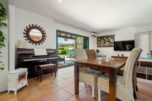 Hauzify I Villa Sagrera