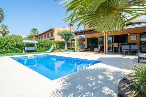 Hauzify I Villa Sagrera