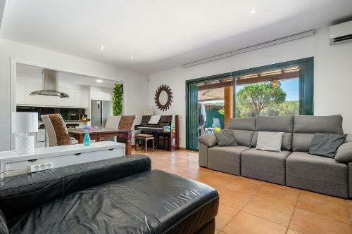 Hauzify I Villa Sagrera