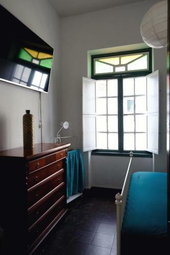 Rooftop Dreamhouse - 3br With Seaviews