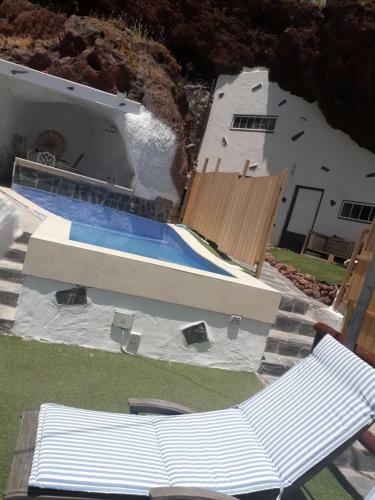 Cueva Rural " Old London " With Jacuzzi And Swimming Pool