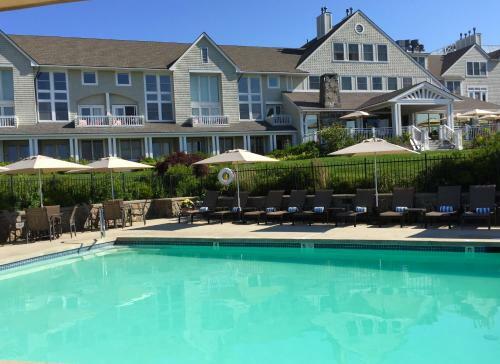 Hotel Inn By The Sea