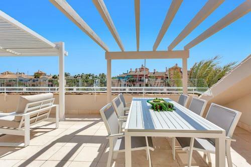Apartamento Yolo Spaces - Sotogrande - Ocean View Penthouse