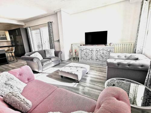 2 Apts In Villa Sun And Happiness