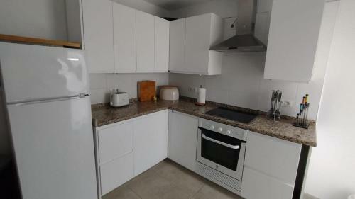 Amazing Seaside Apartment - San Luis de Sabinillas