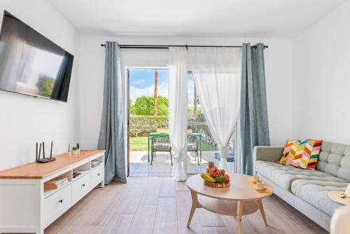 Holiday Garden House In Golf Del Sur