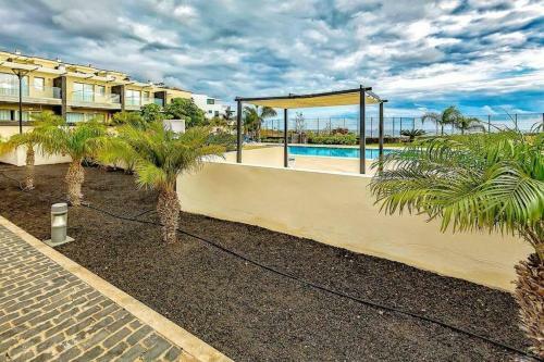 Amazing Luxury Seafront Villa Near Golf & Ocean