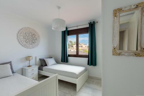 Villa With 4 Bedrooms And Private Heated Pool