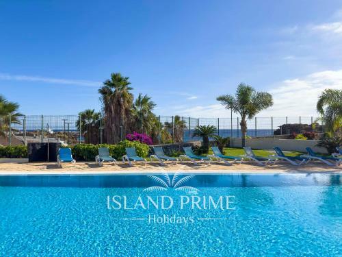 Modern Townhouse In Seaside Complex In Amarilla Golf