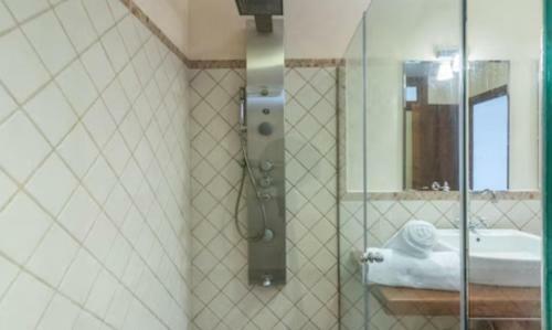 Casa Con Piscina Climatizada, Jacuzzi, Billar, Aire Acondicionado