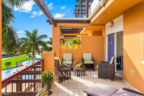 4x Bedrooms Poolside Apartment In Amarilla Golf