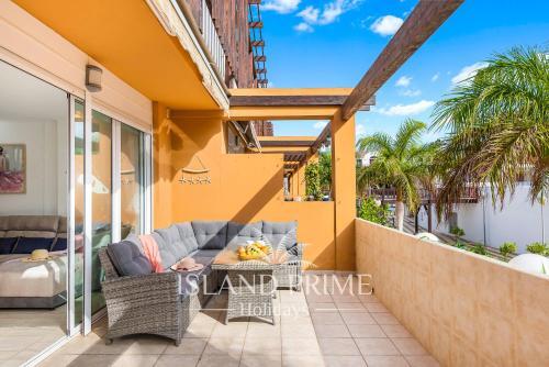 4x Bedrooms Poolside Apartment In Amarilla Golf
