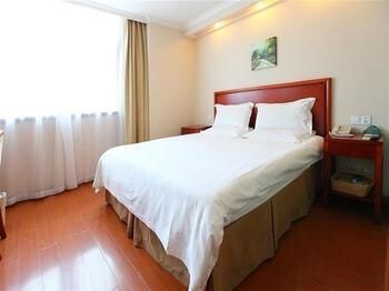 Greentree Inn Shanghai Dabaishu Business Hotel