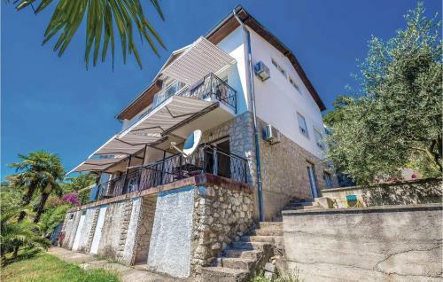 Apartment Antona Raspora II