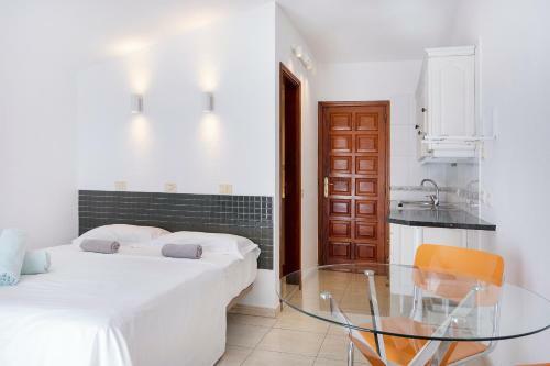 Apartamento The Club - Accommodation - Dining - Events