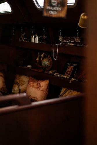 The Captains Locker - 30ft Yacht