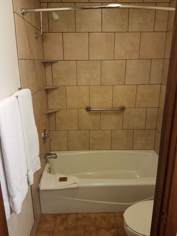 Motel Crest Country Inn